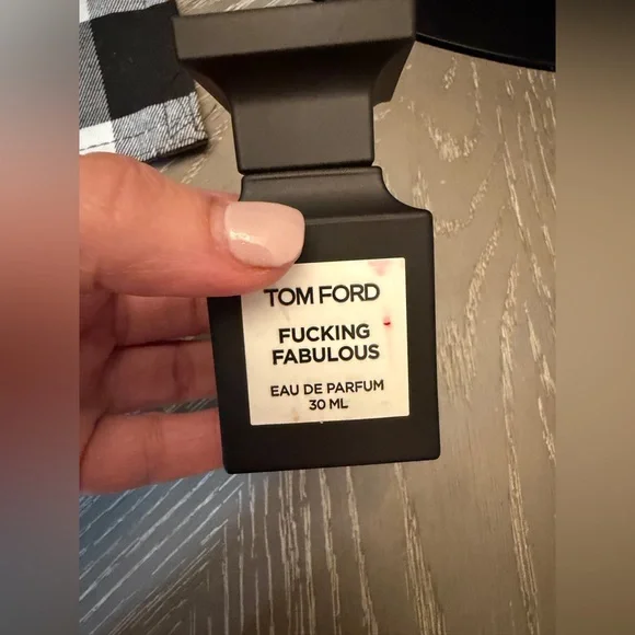 Authentic Tom Ford Black and White 'Fucking Fabulous' Eau de Parfum with box - Picture 3 of 11